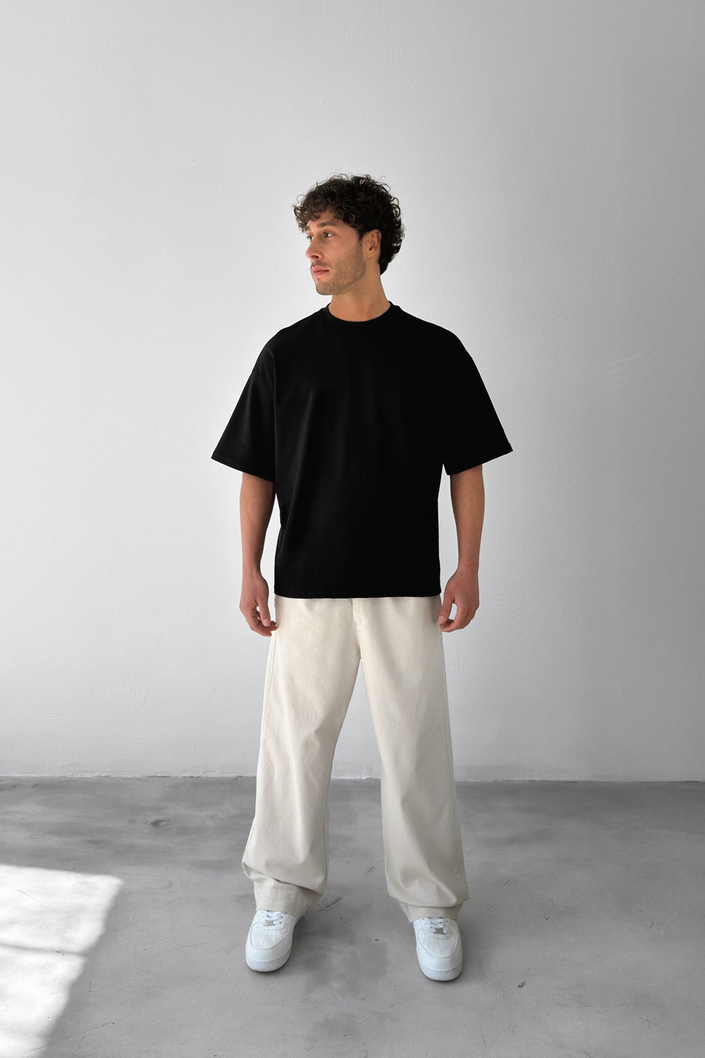 Basic Boxy Fit Black T-shirt