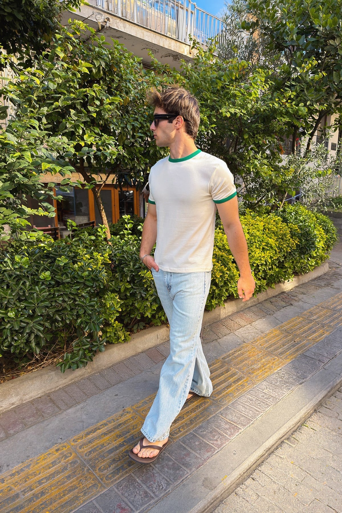 Basic Contrast Trim T-shirt