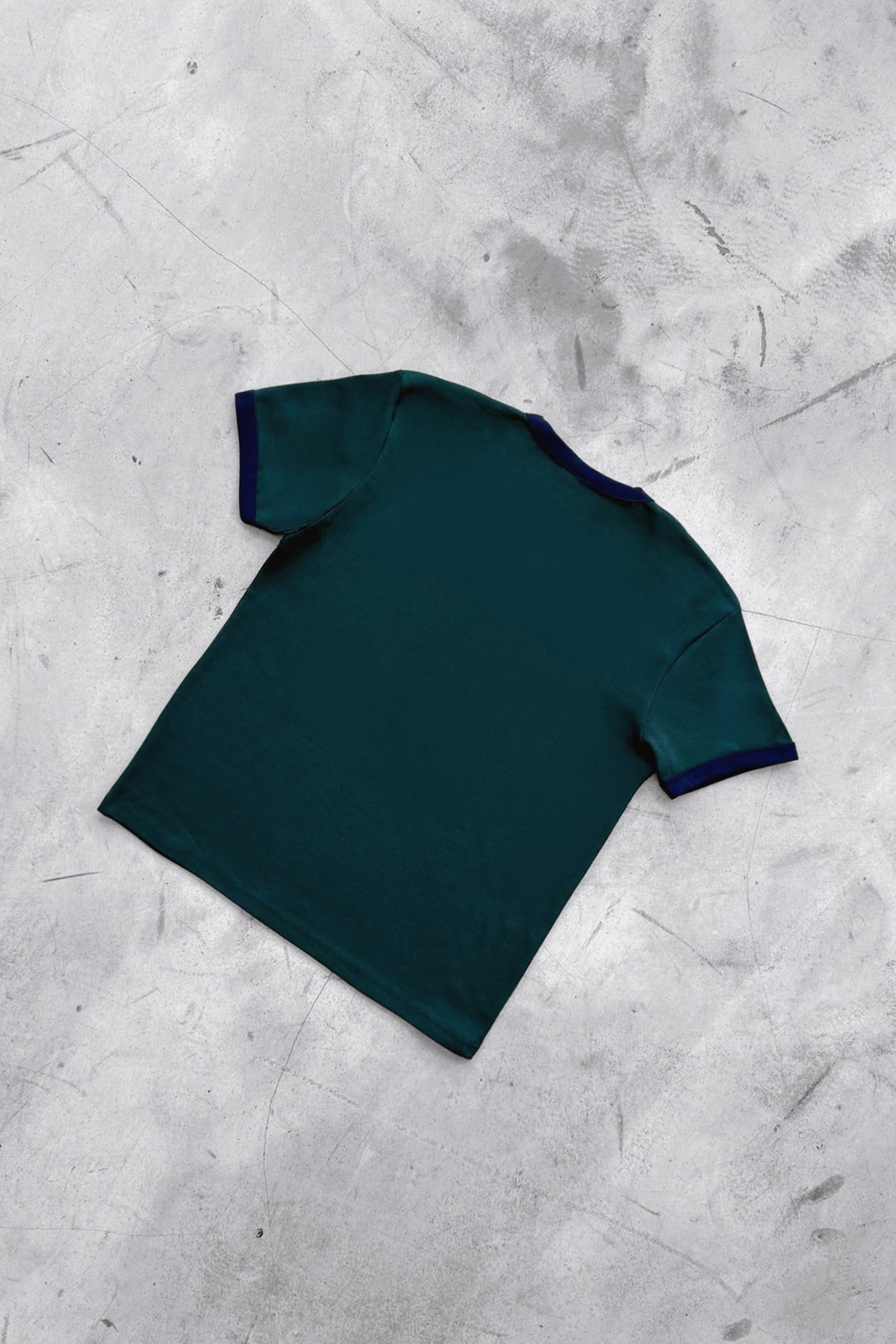 Basic Contrast Trim T-shirt