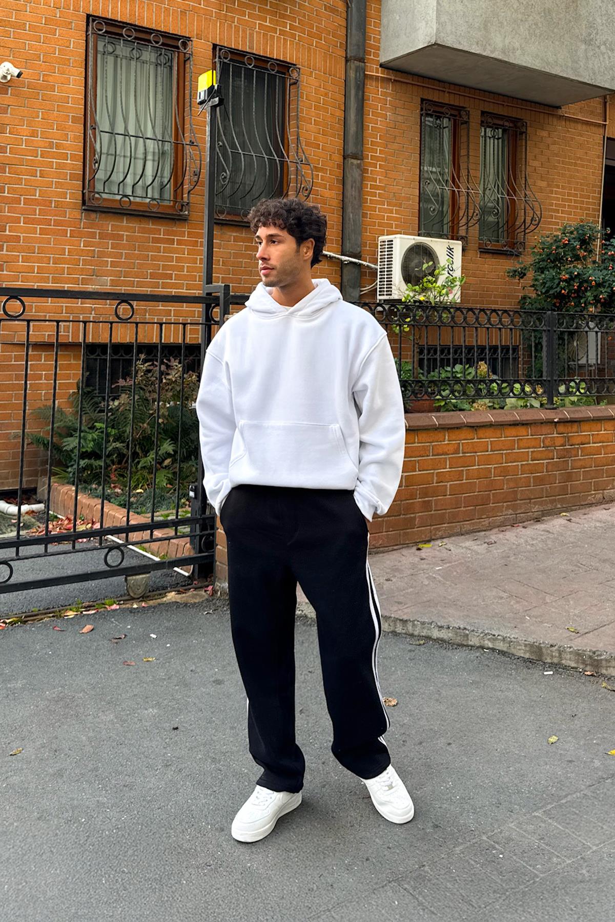 Piped Sweatpants Black