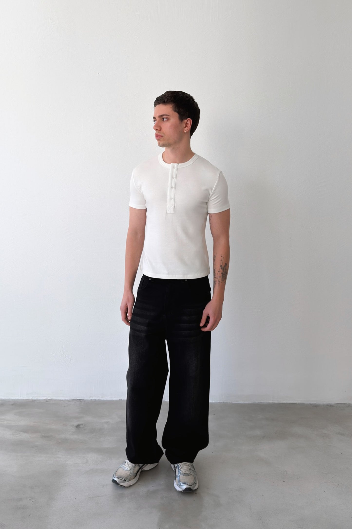 Buttoned Basic T-shirt