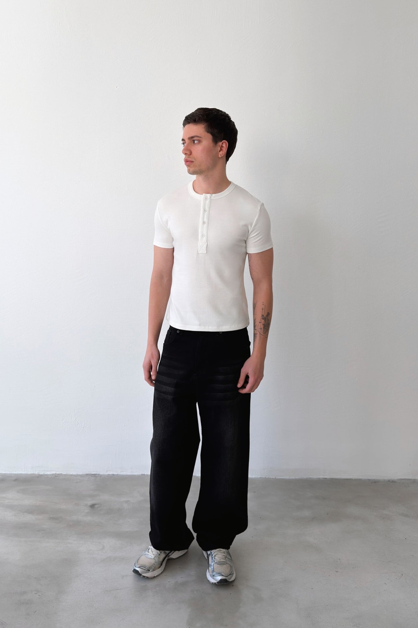 Buttoned Basic T-shirt