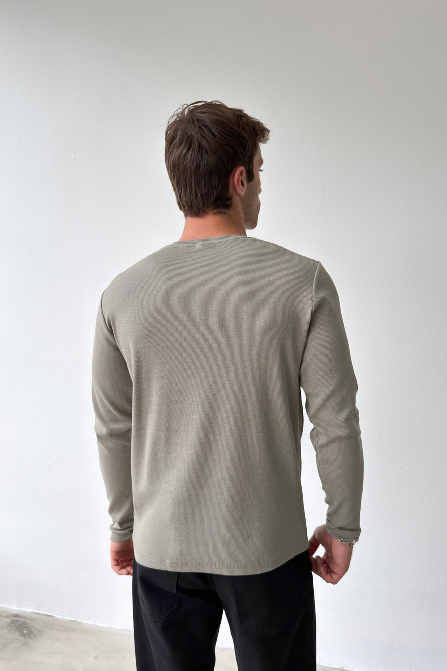 Buttoned Long Sleeve T-shirt