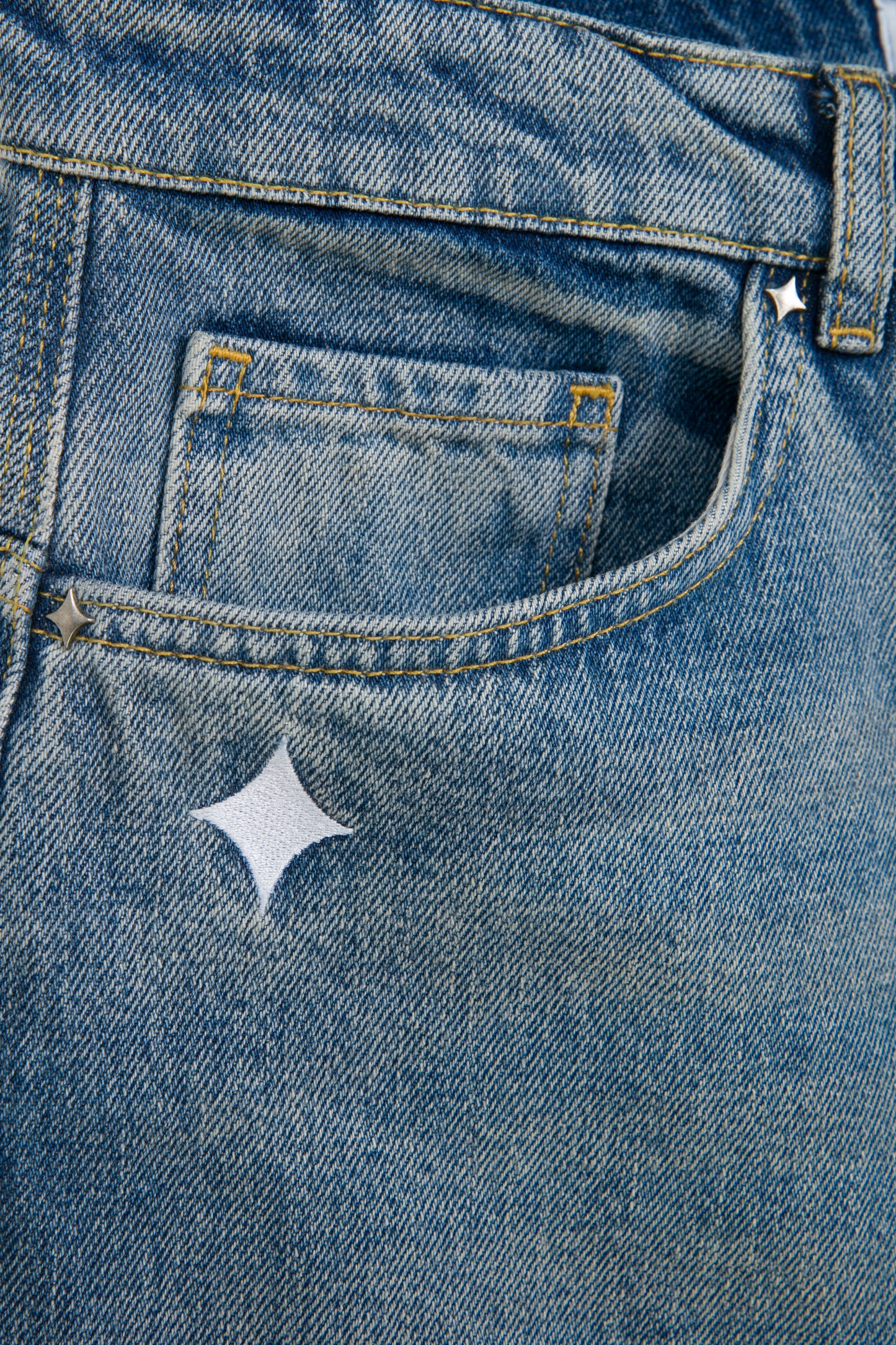 “LFF” EMBROIDERED BAGGY JEAN BLUE