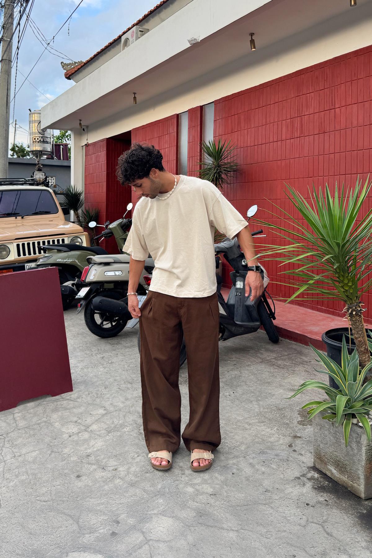 Pleated Gabardine Trousers Brown