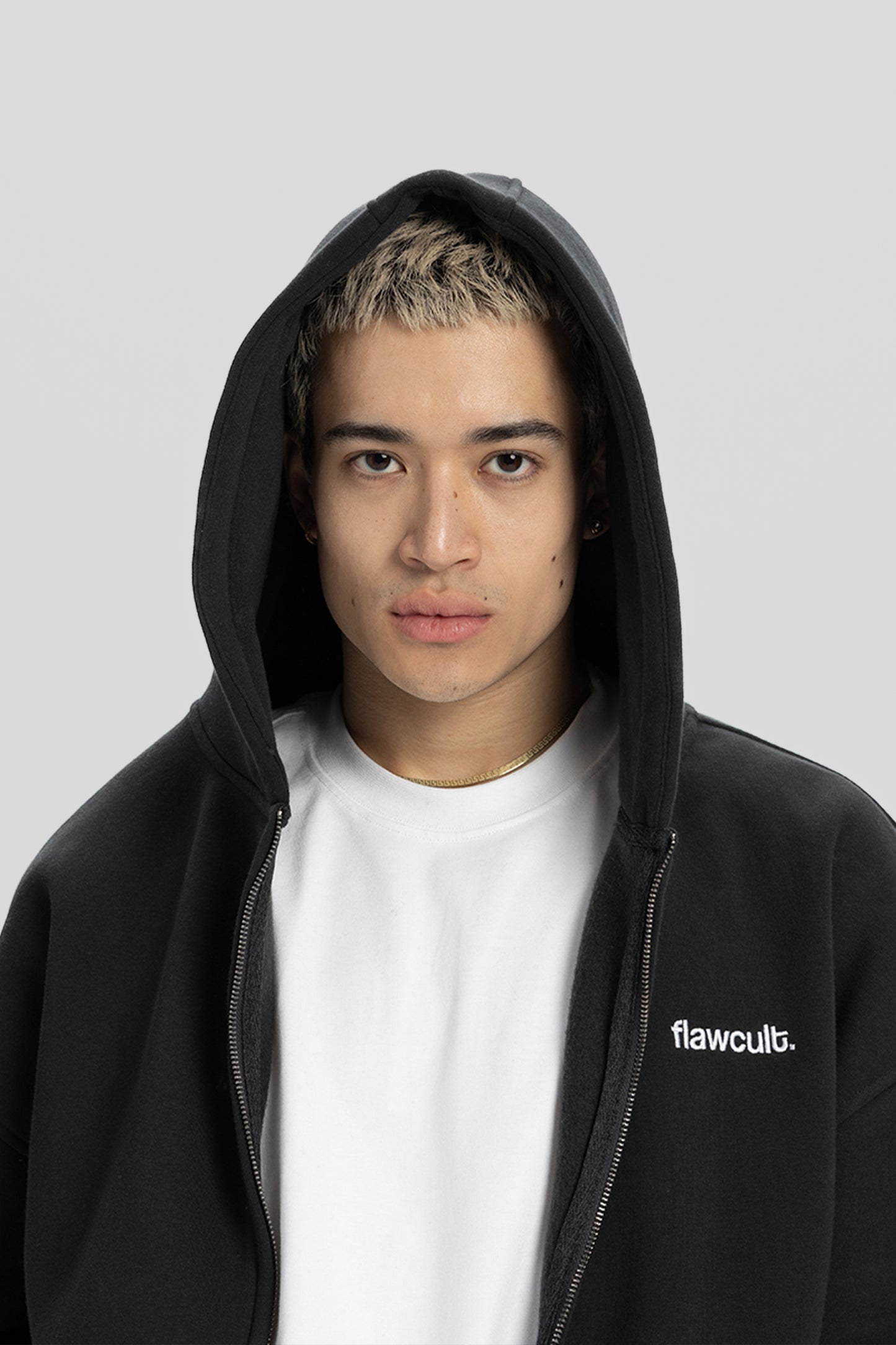 Flawcult bestickter anthrazitfarbener Kapuzenpullover mit Reißverschluss