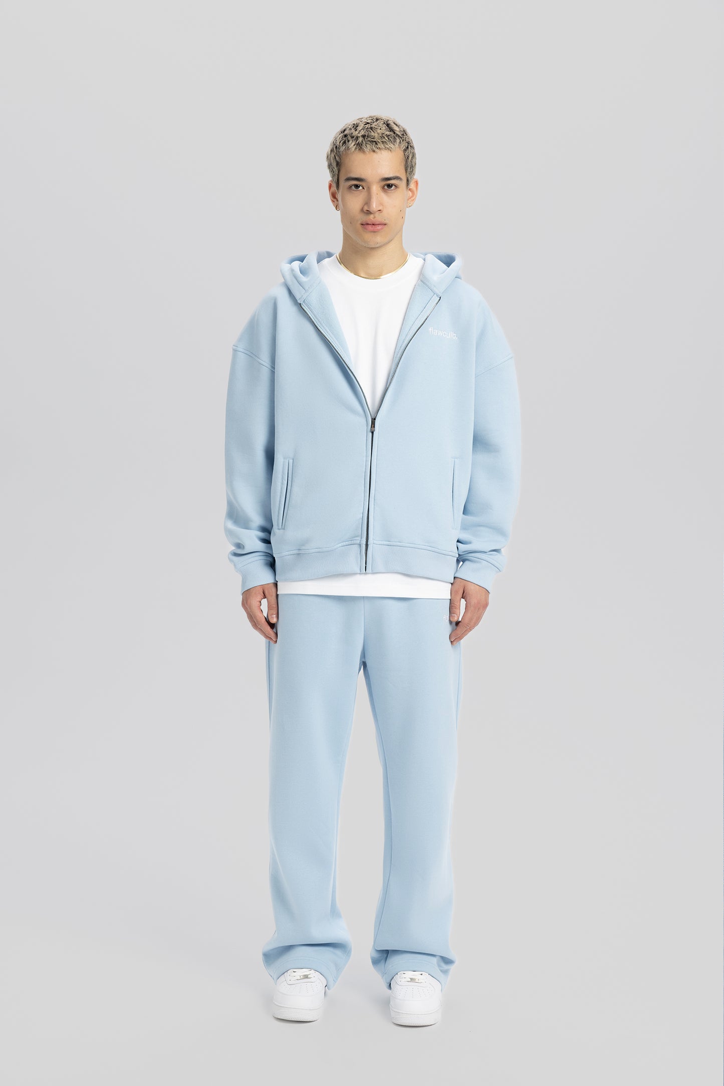Flawcult bestickter babyblauer Kapuzenpullover mit Reißverschluss