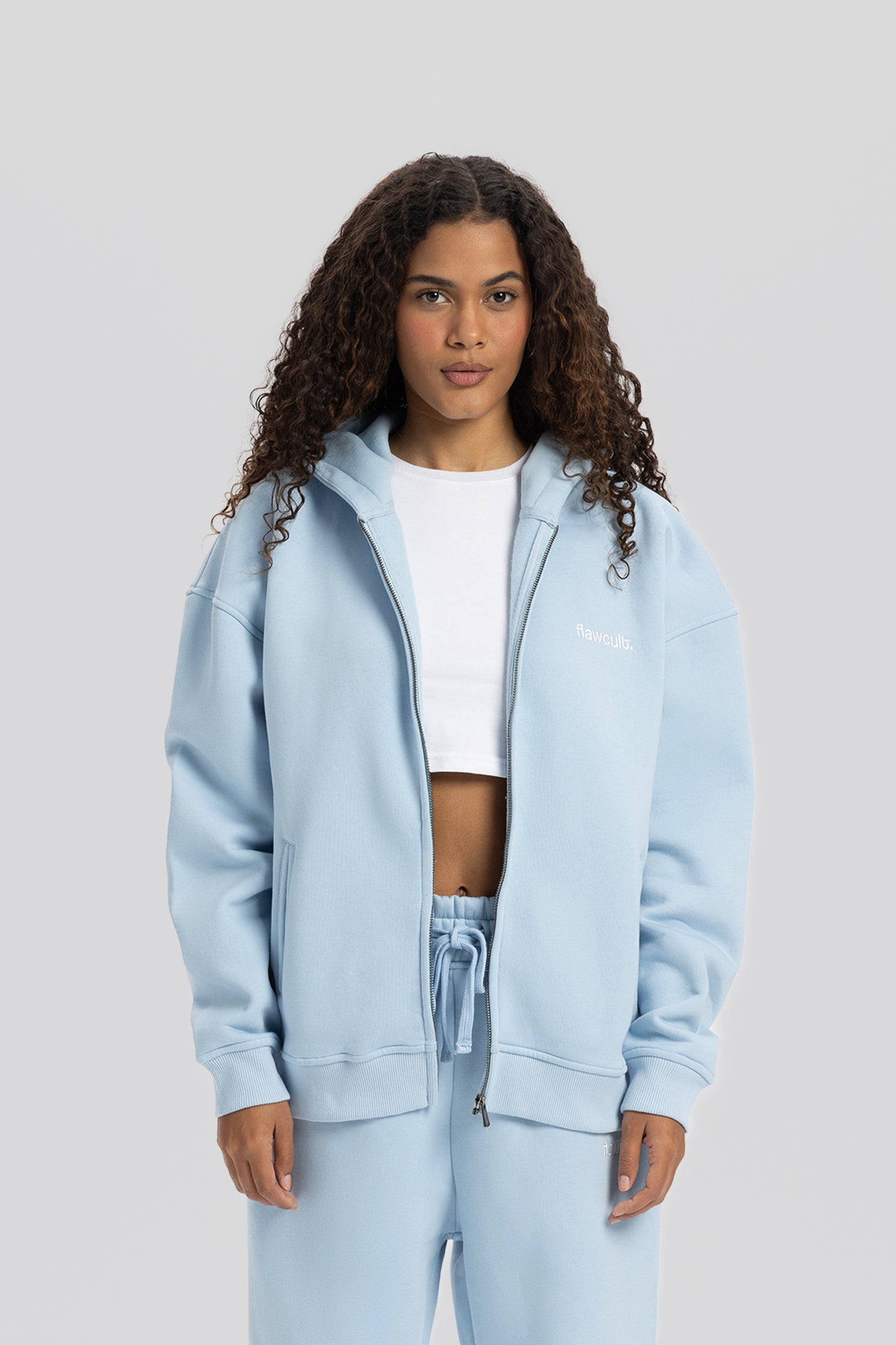 Flawcult bestickter babyblauer Kapuzenpullover mit Reißverschluss