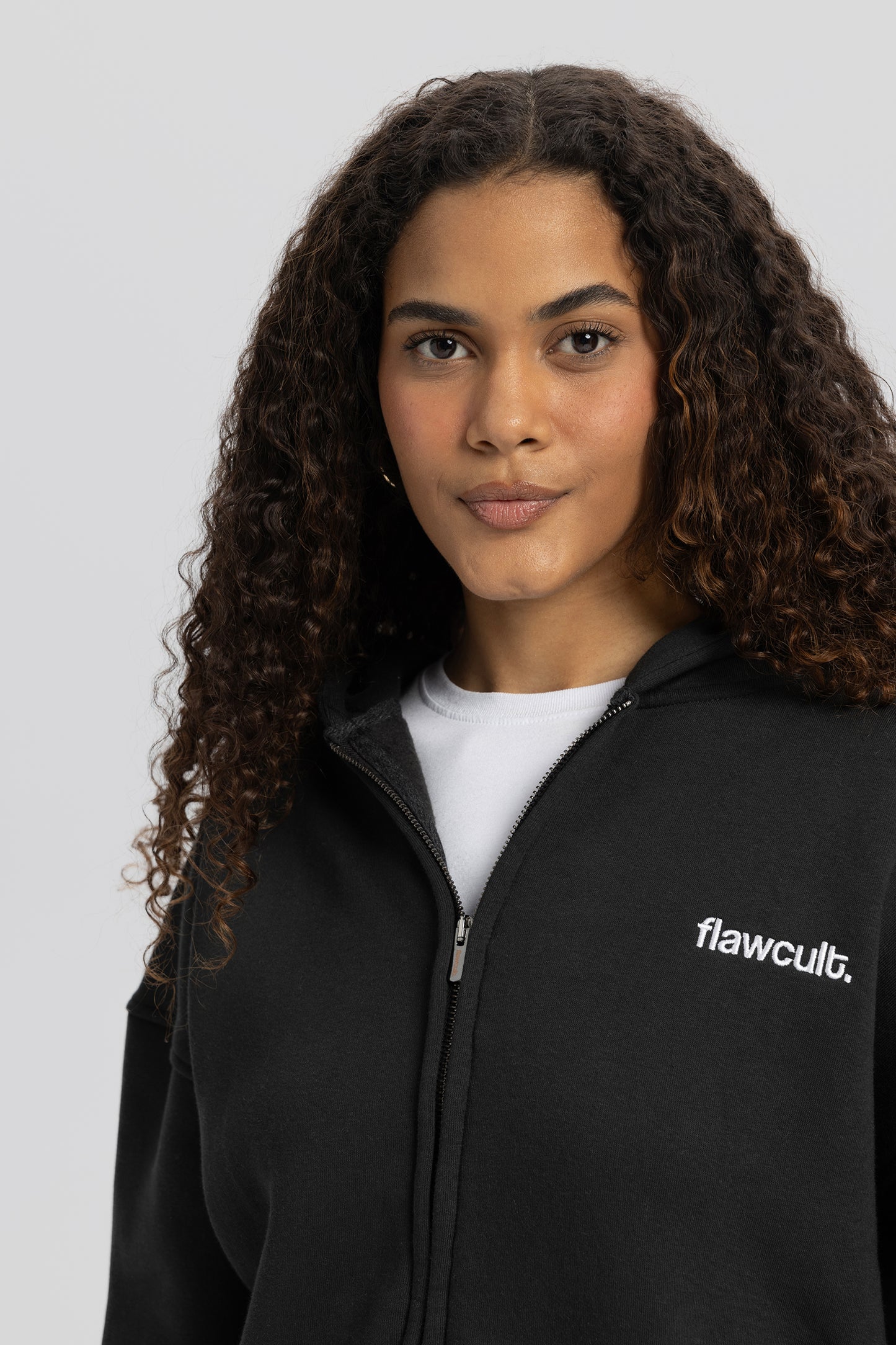 Flawcult bestickter anthrazitfarbener Kapuzenpullover mit Reißverschluss