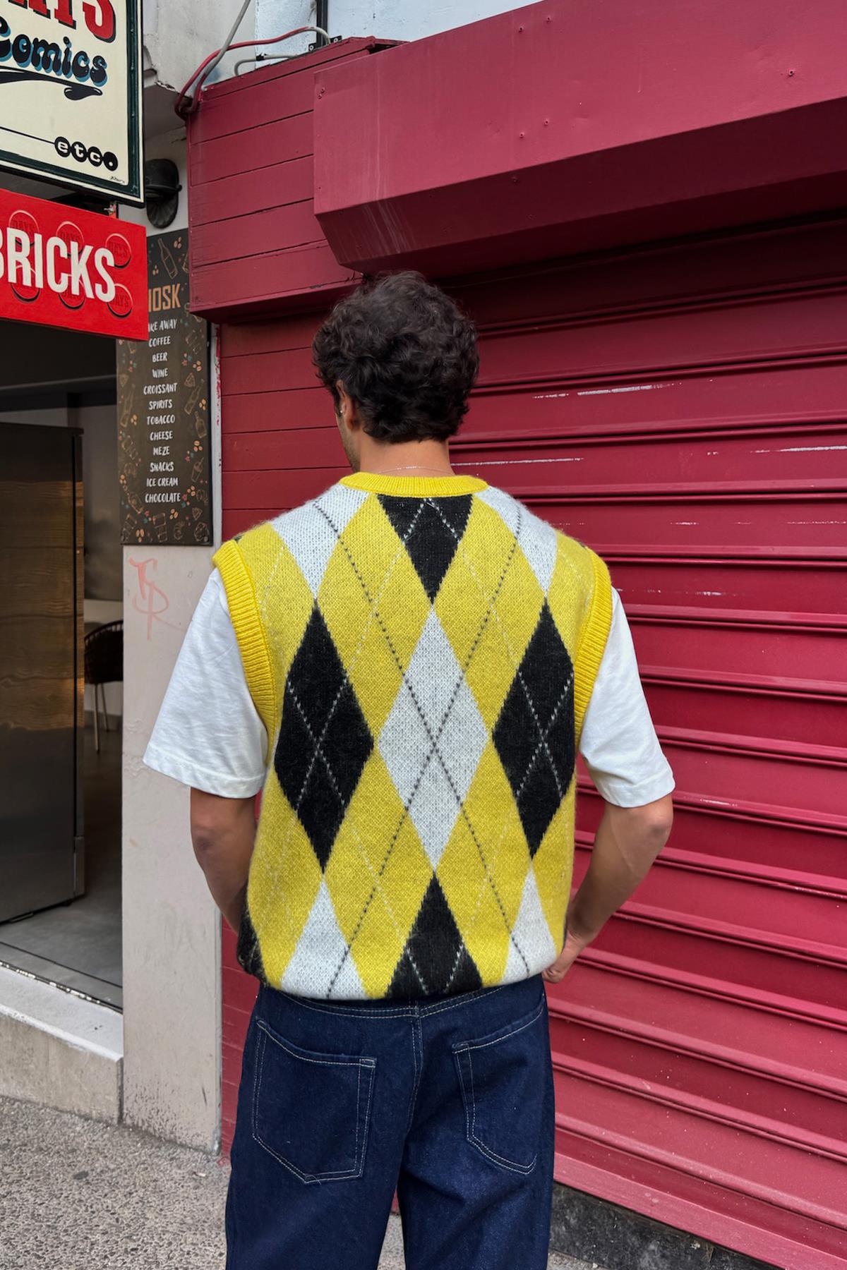 Baklava Pattern Knitted Sweater Yellow