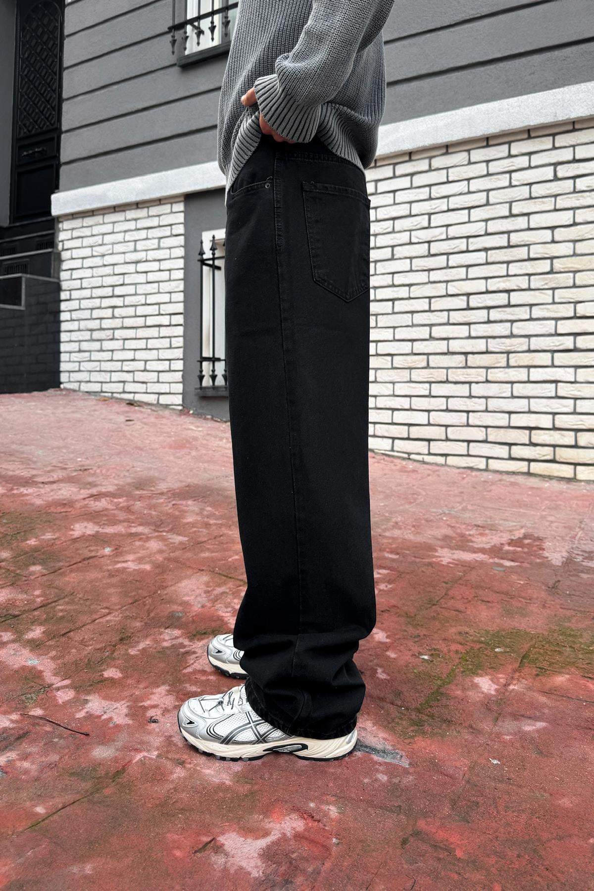 Basic Baggy Jeans Black