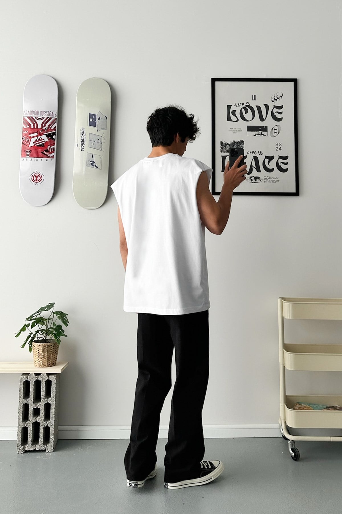 Basic White Sleeveless Tank Top