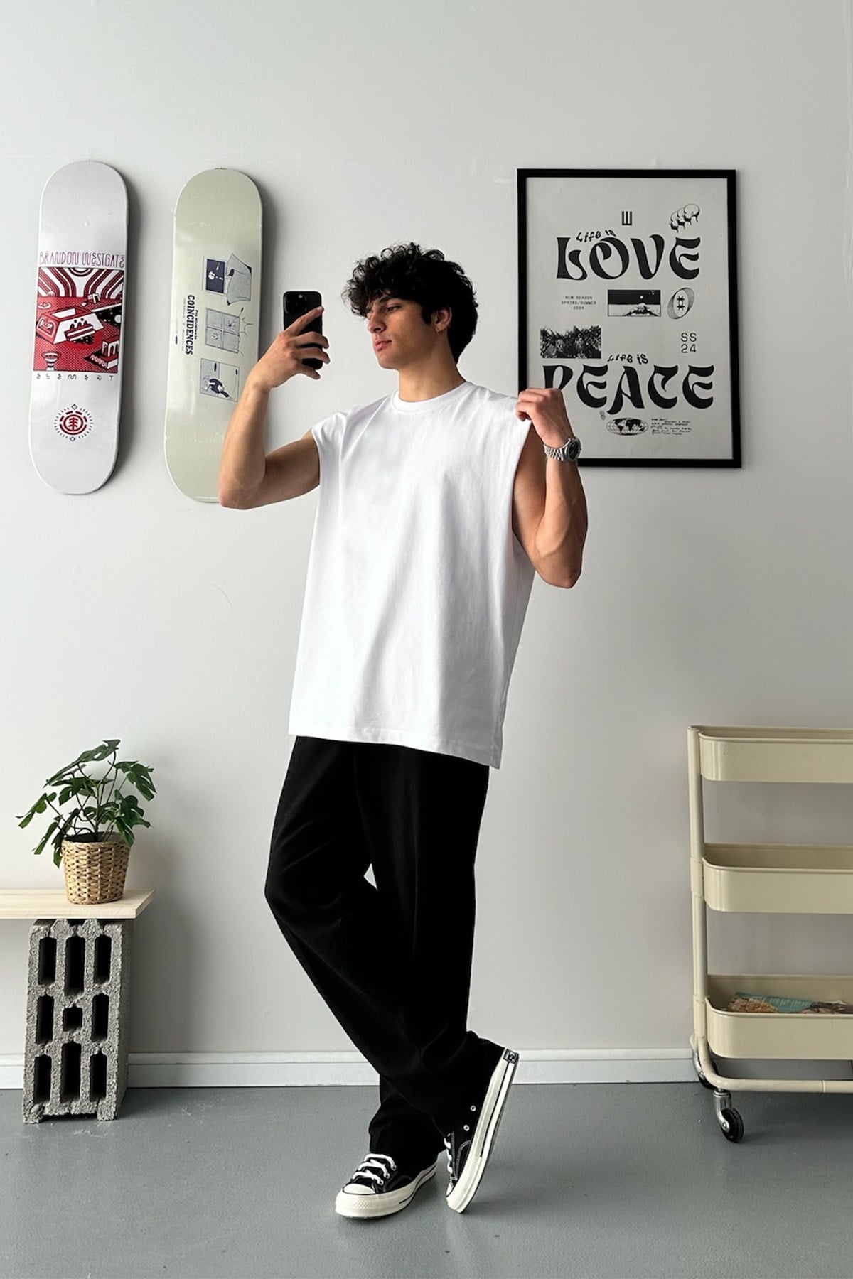 Basic White Sleeveless Tank Top