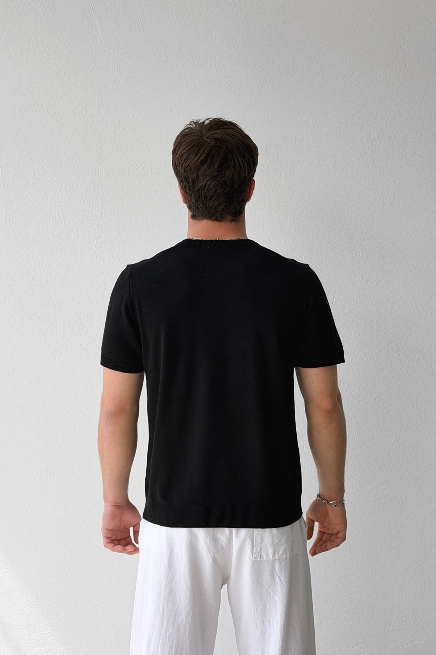 Basic Crew Neck Black Knit T-Shirt
