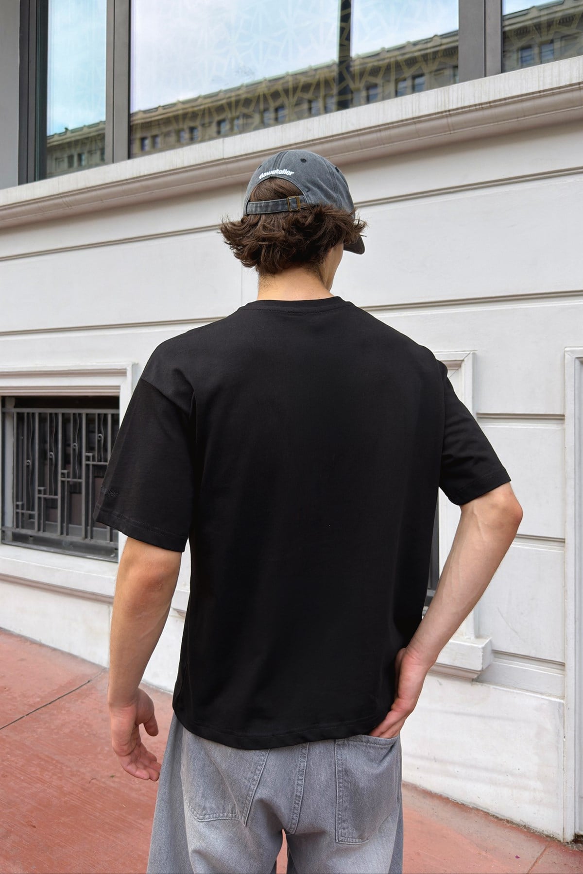 Basic Boxy Fit Black T-shirt