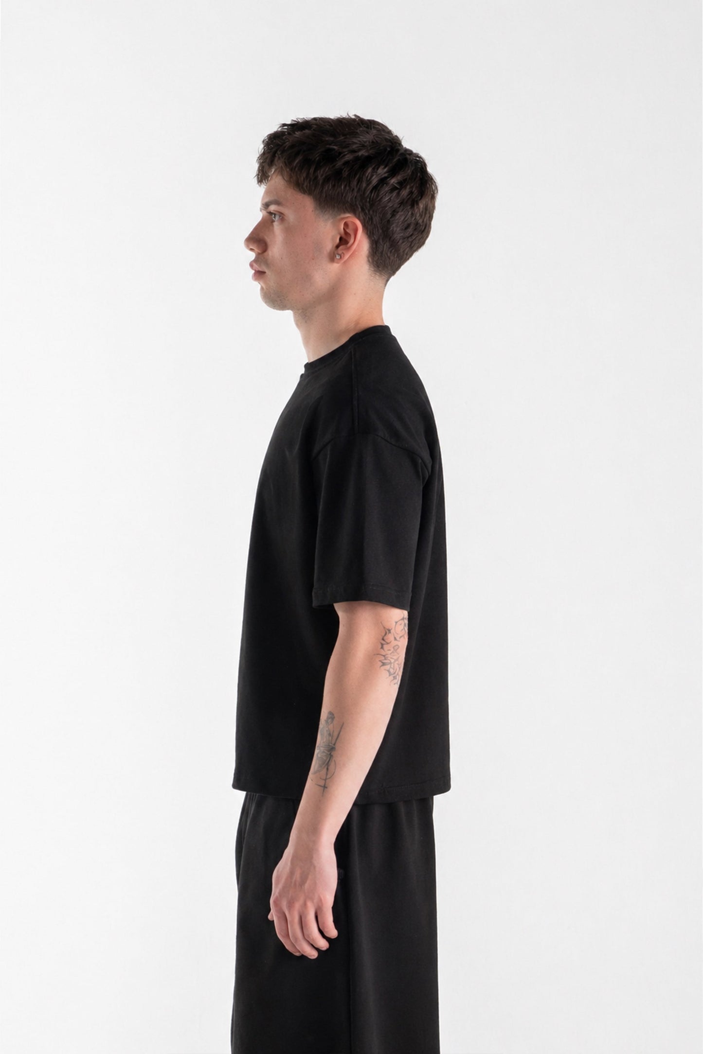 Basic Boxy Fit Black T-shirt