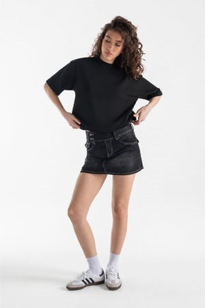 Basic Boxy Fit Black T-shirt