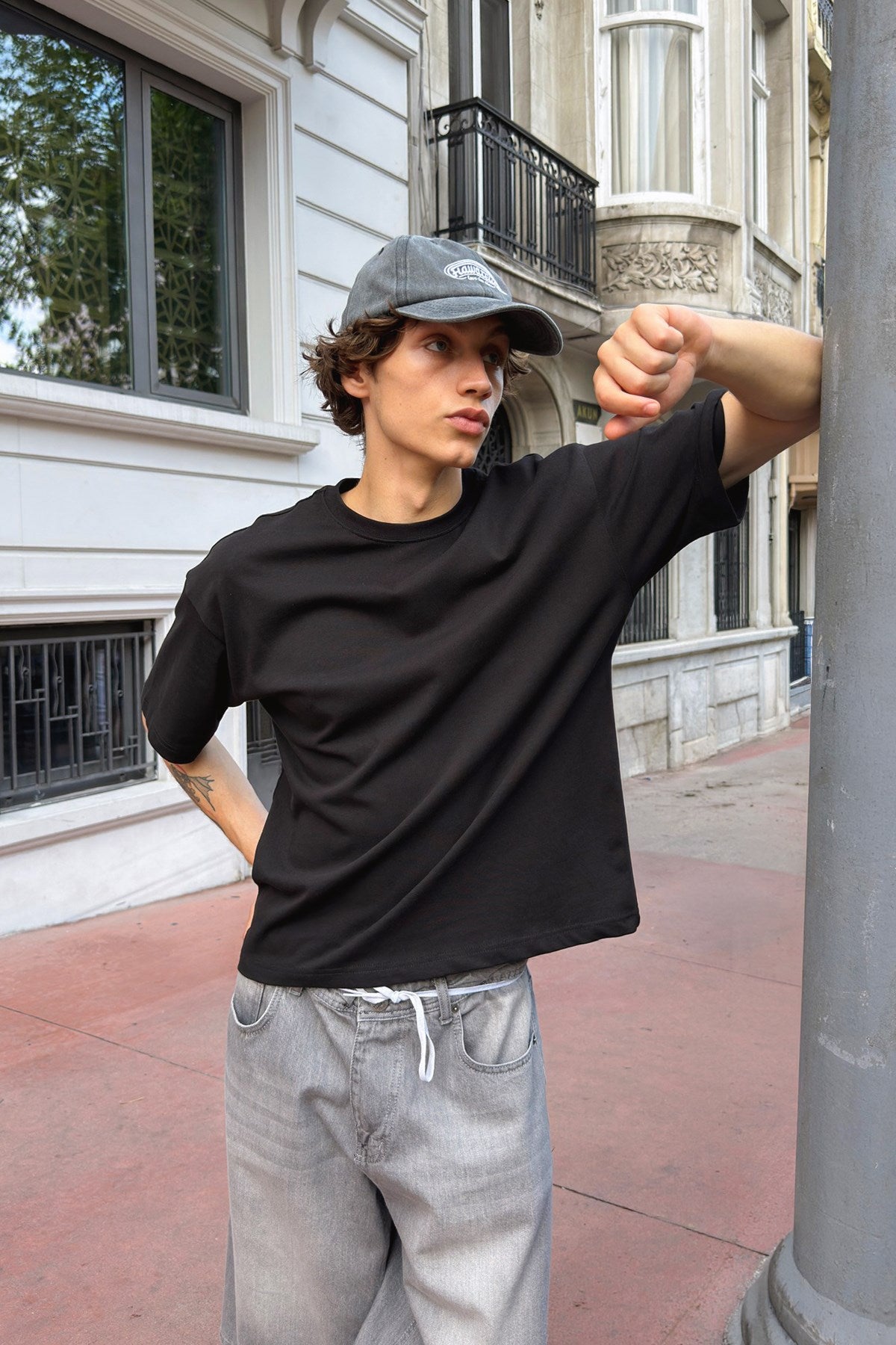 Basic Boxy Fit Black T-shirt