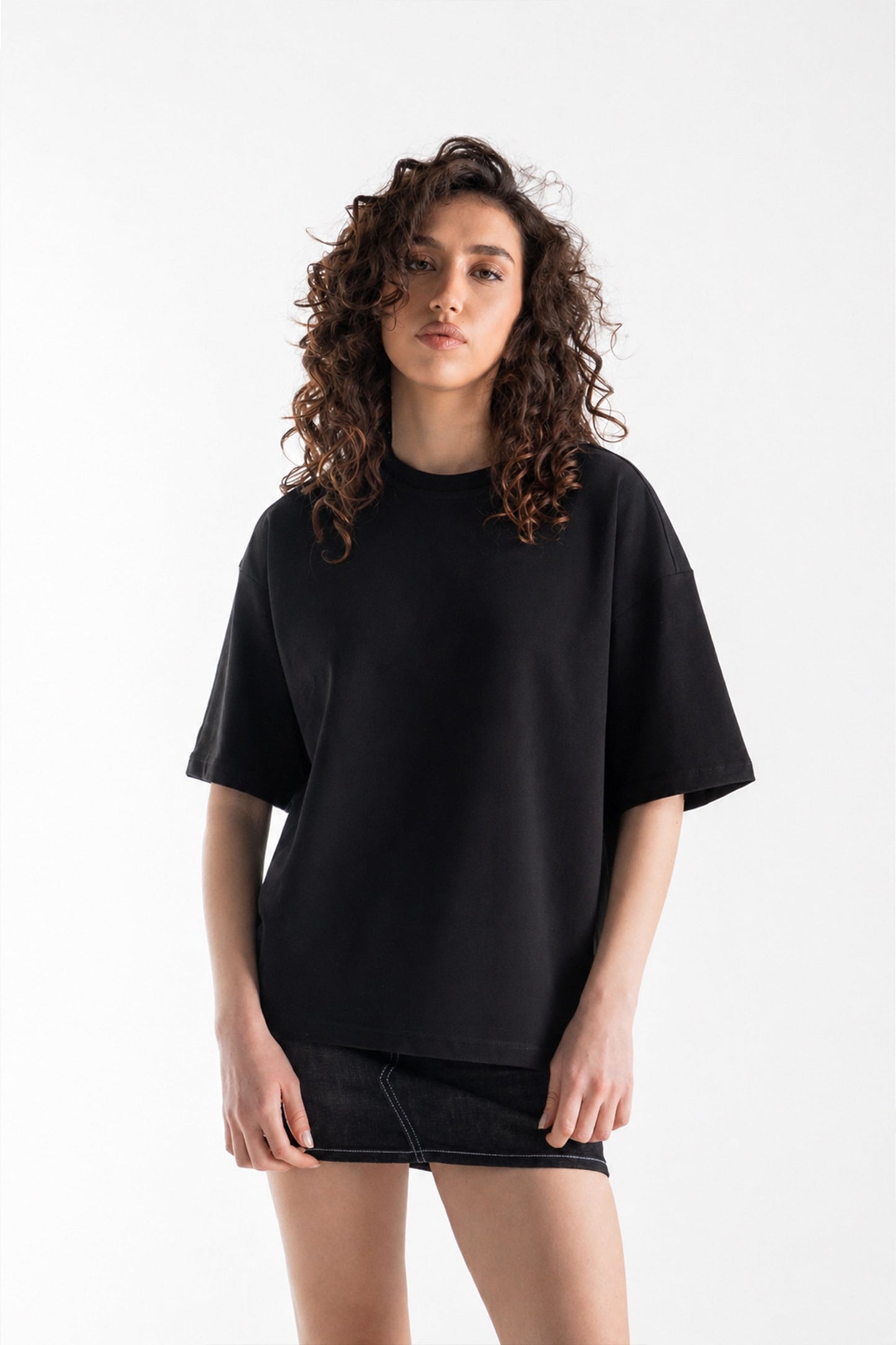 Basic Boxy Fit Black T-shirt