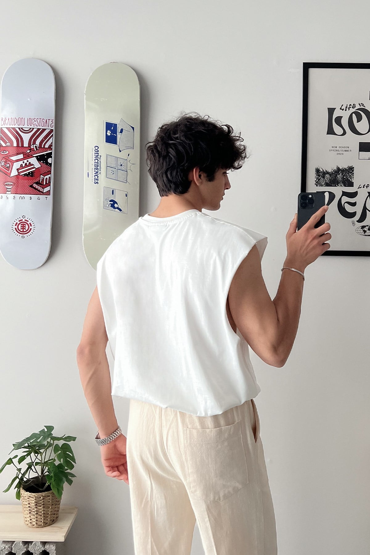 Basic Off-White Sleeveless Tank Top