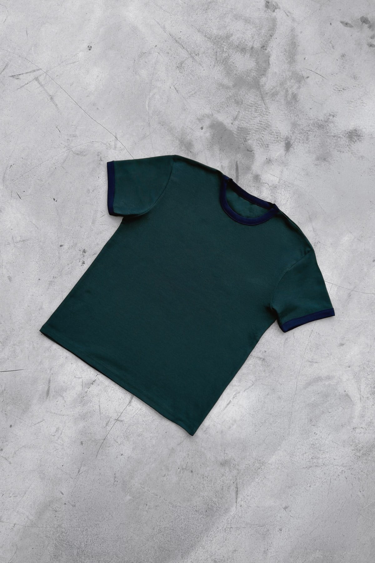 Basic Contrast Trim T-shirt