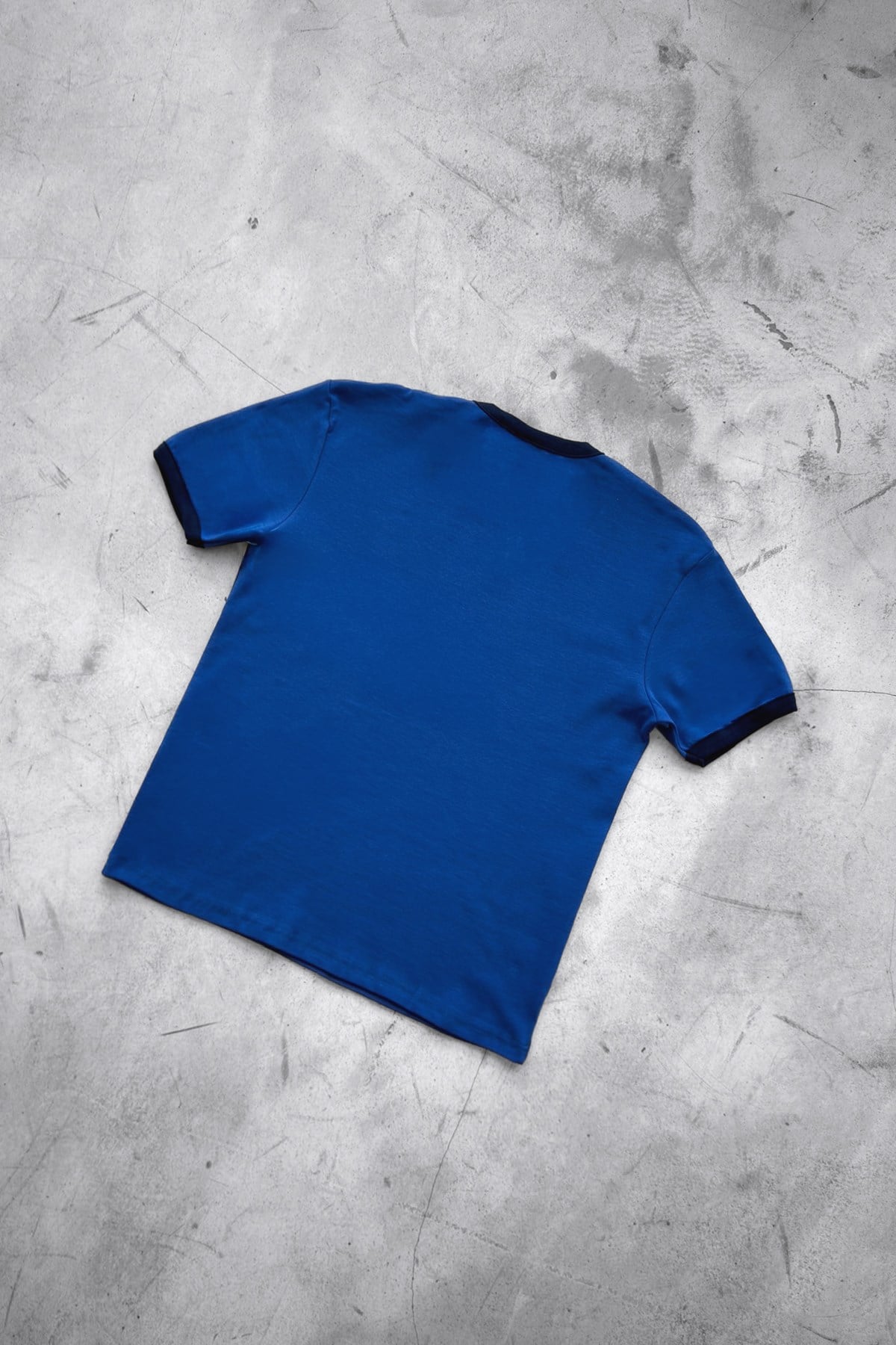 Basic Contrast Trim T-shirt