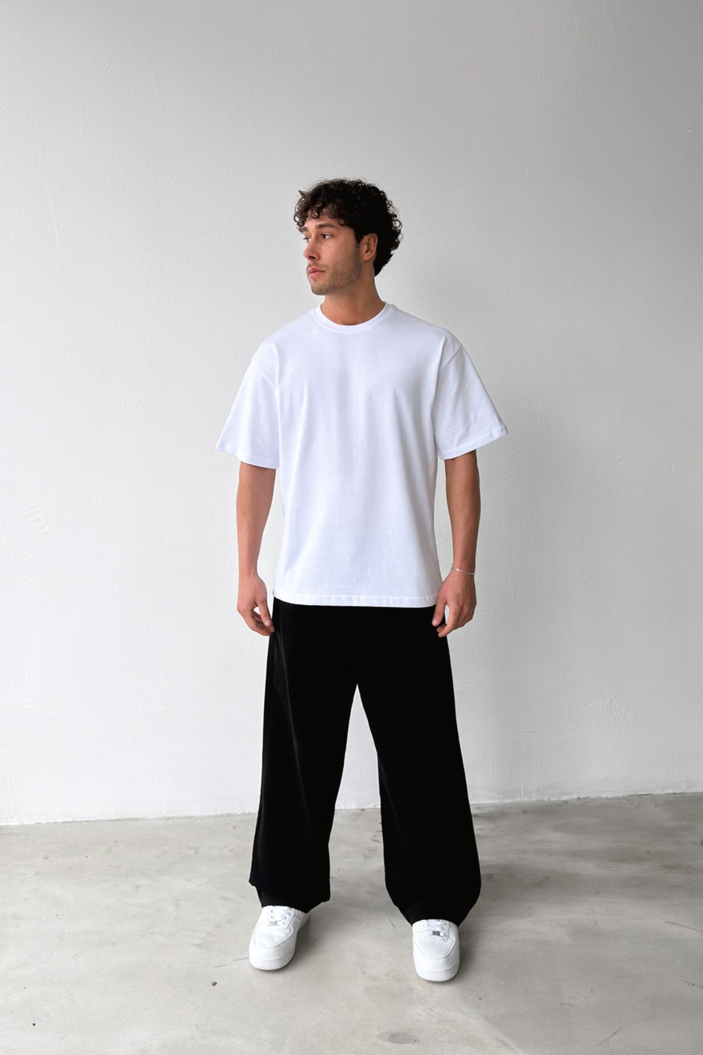 Basic Oversize Fit White T-shirt