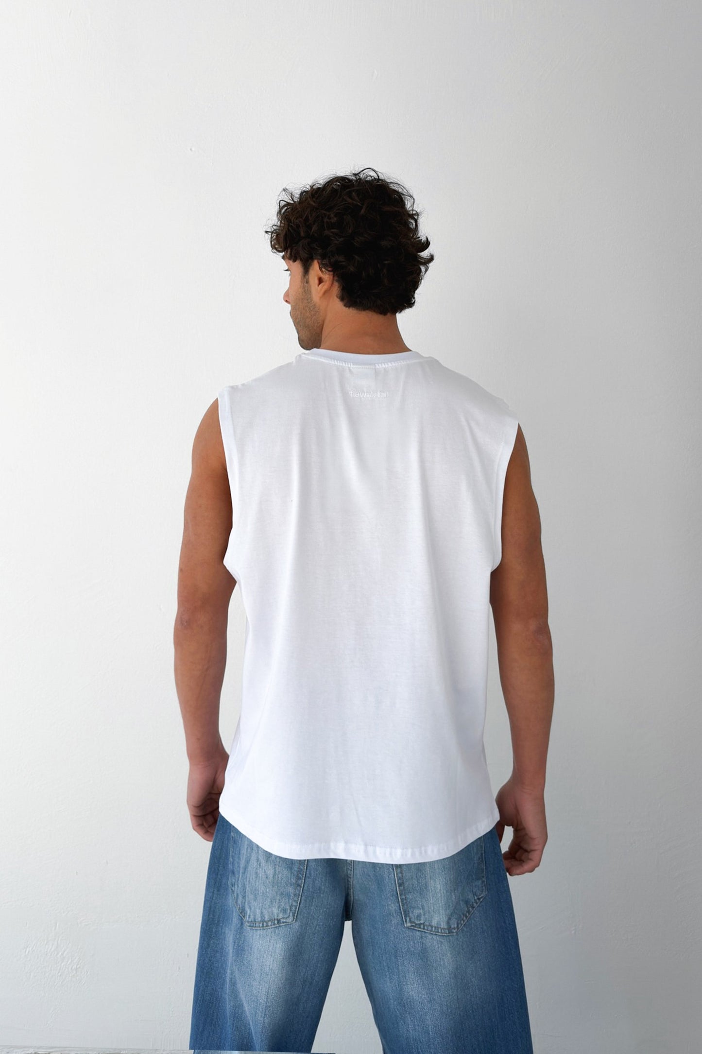Basic White Sleeveless Tank Top
