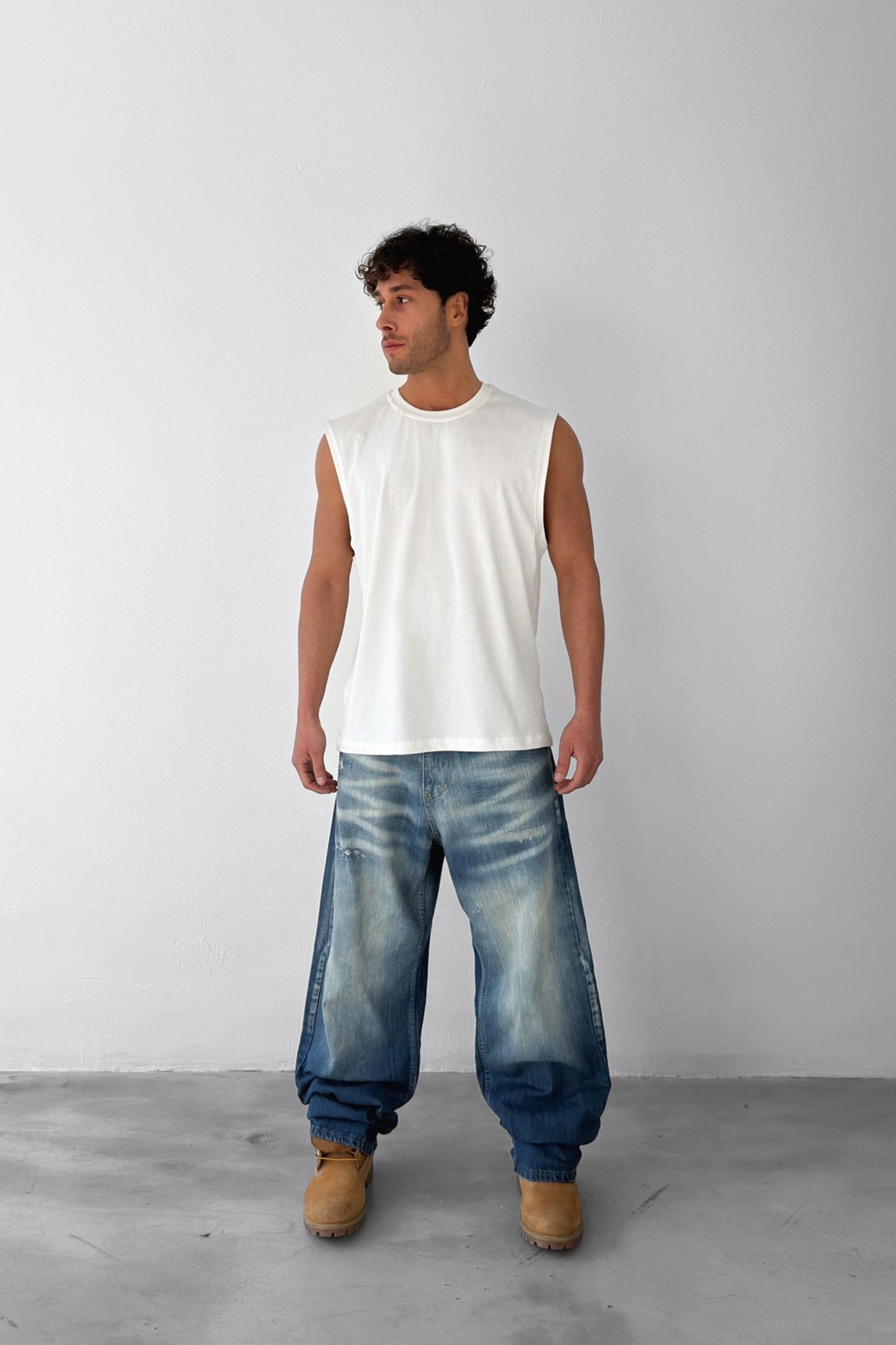 Basic Off-White Sleeveless Tank Top