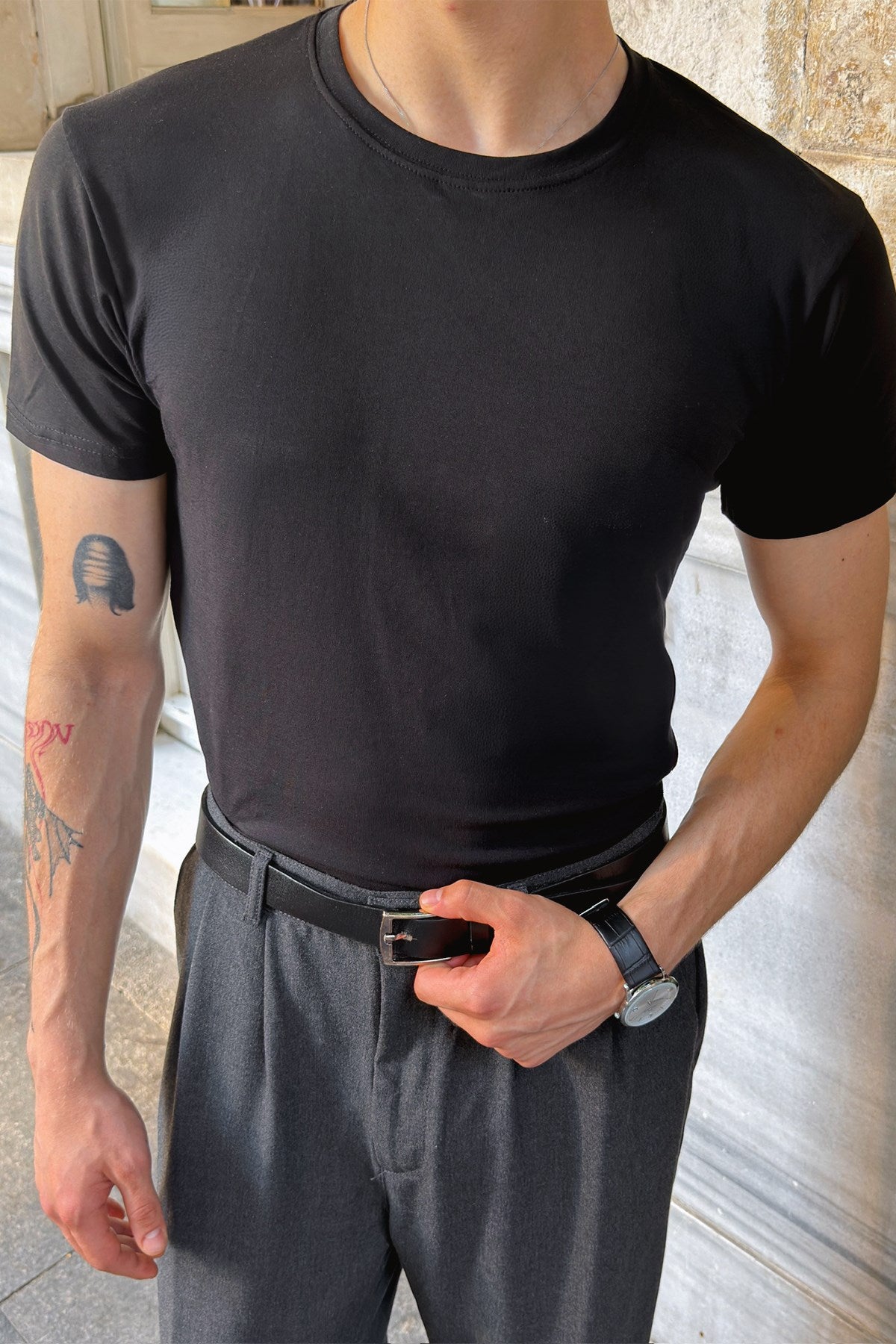 Basic Slim Fit Black T-shirt