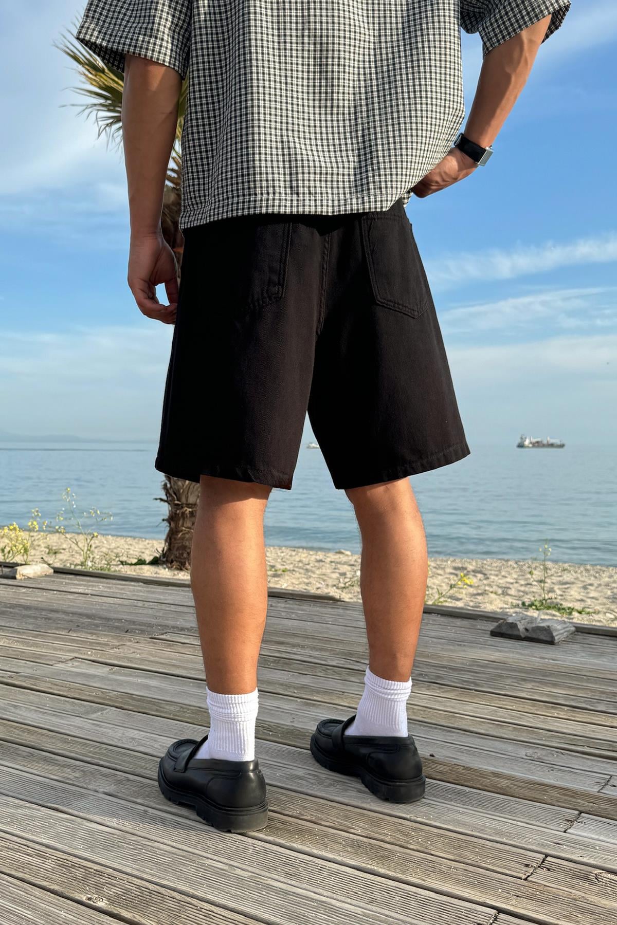 Basic Shorts with Elastic Waistband, Black