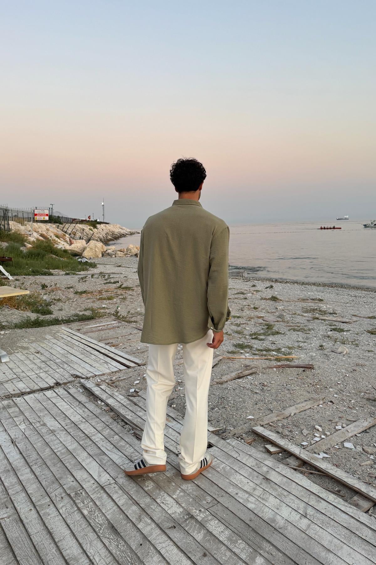 Chill Cozy Relax Fit Shirt Khaki