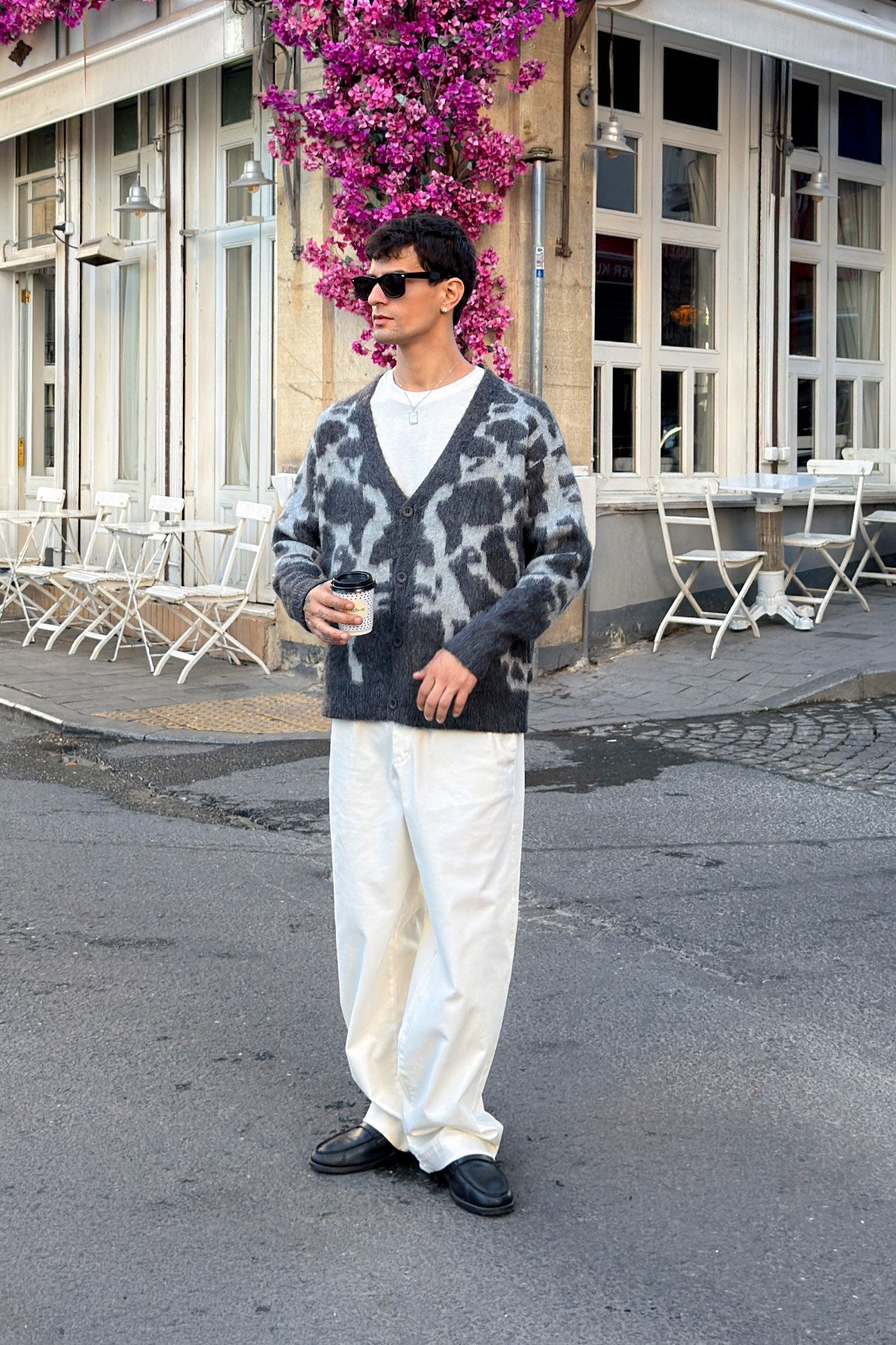 Cow V-Knit