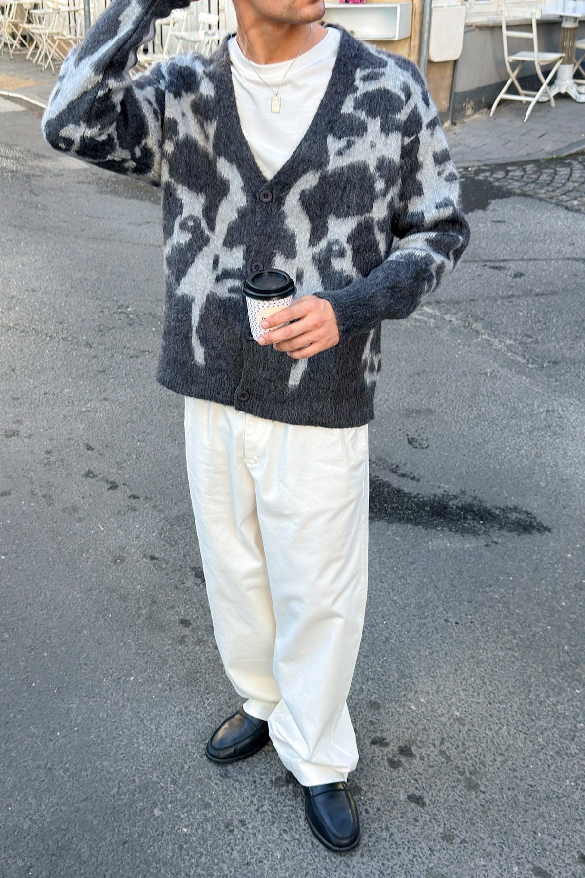 Cow V-Knit