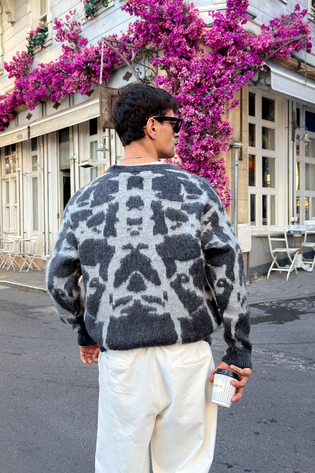 Cow V-Knit