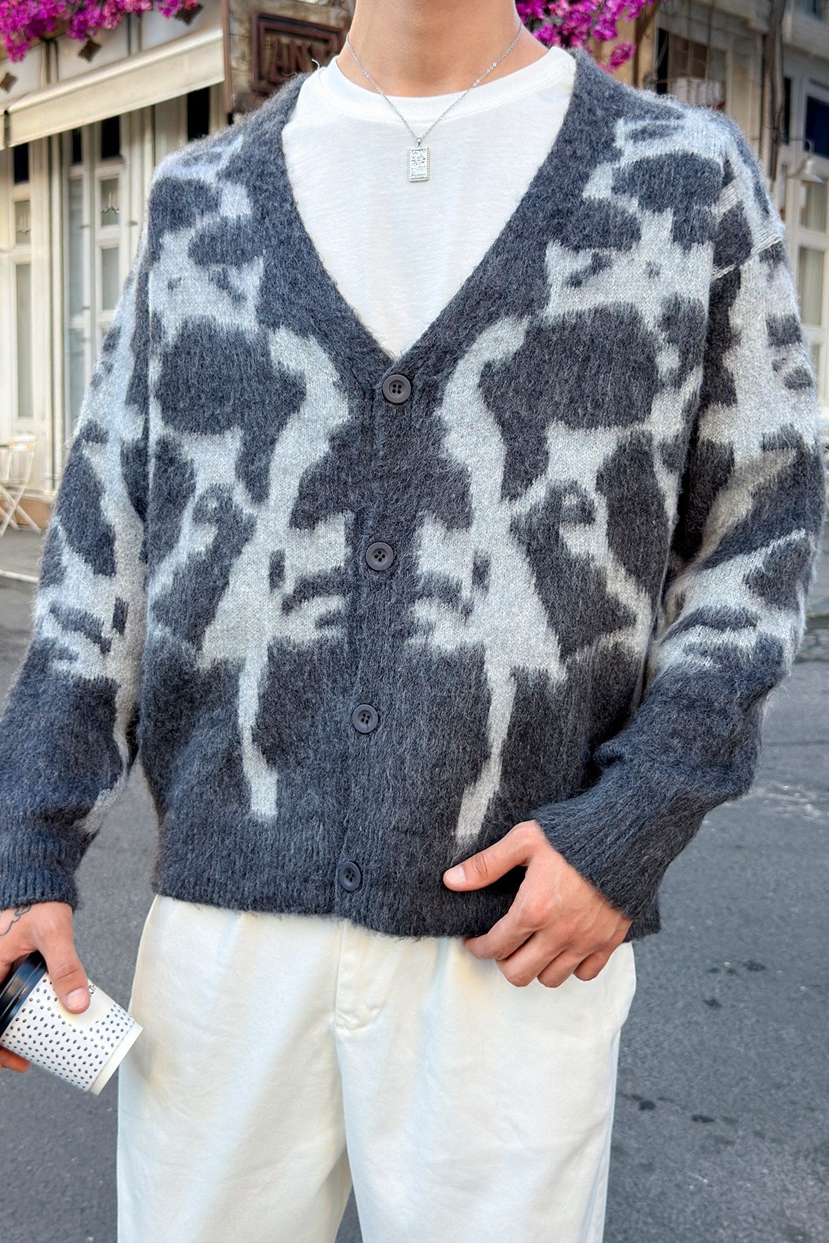 Cow V-Knit