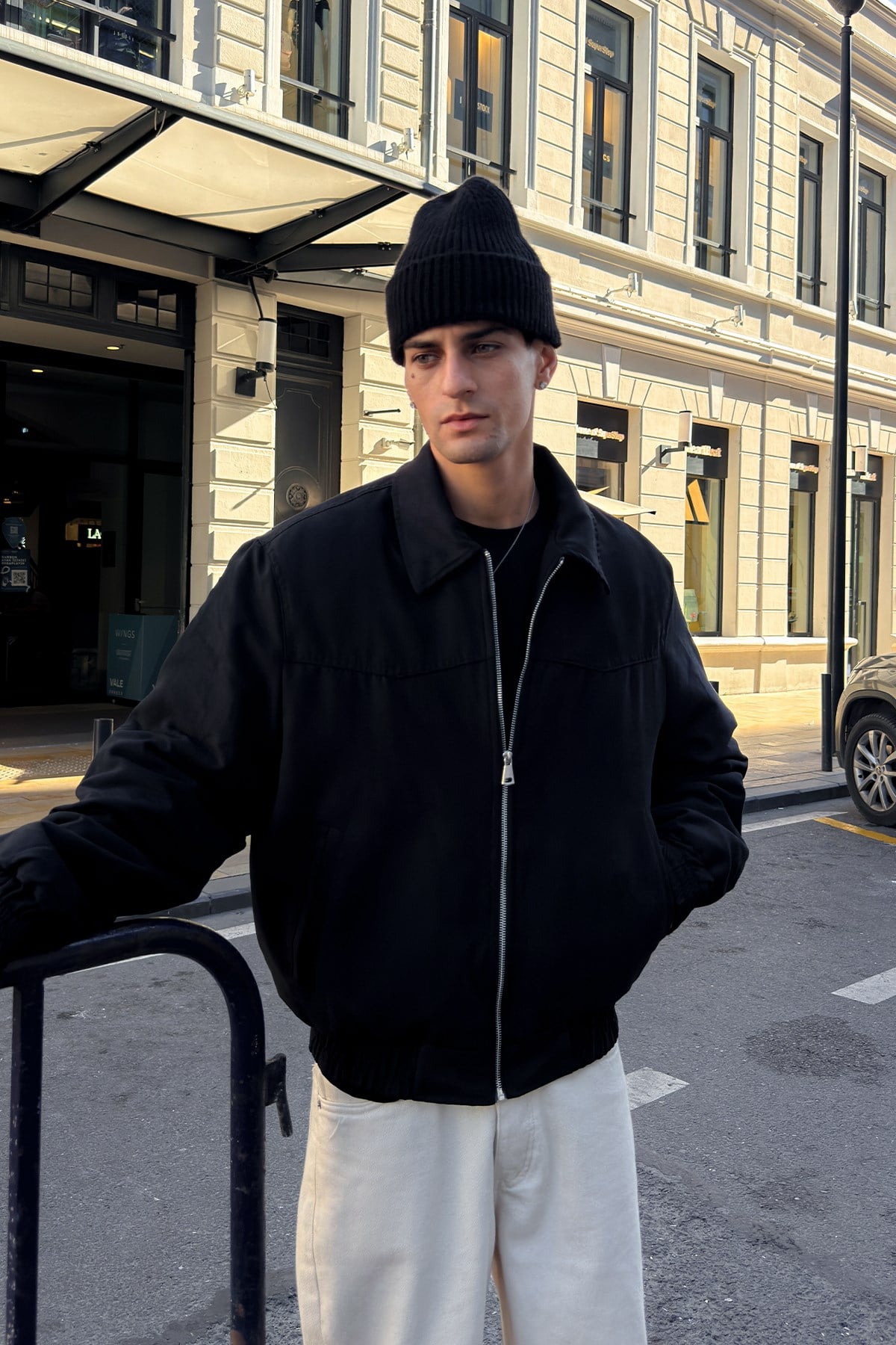 90'S Black Bomber Jacket