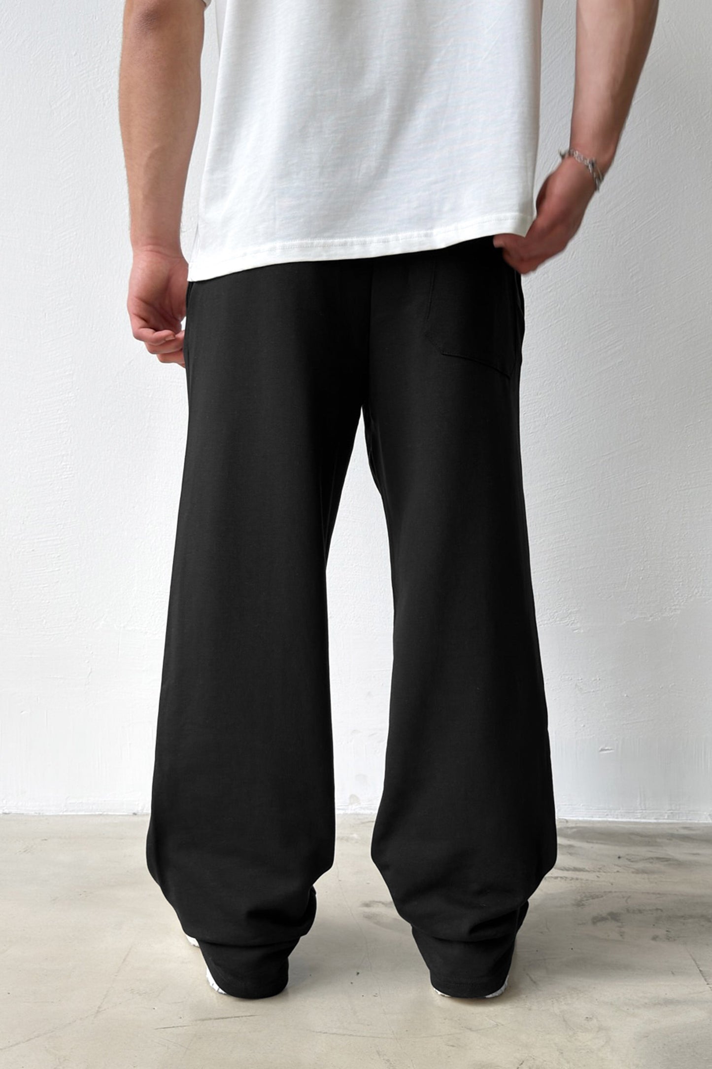 Diagonal Premium Fabric Sweatpants with Elastic Waistband