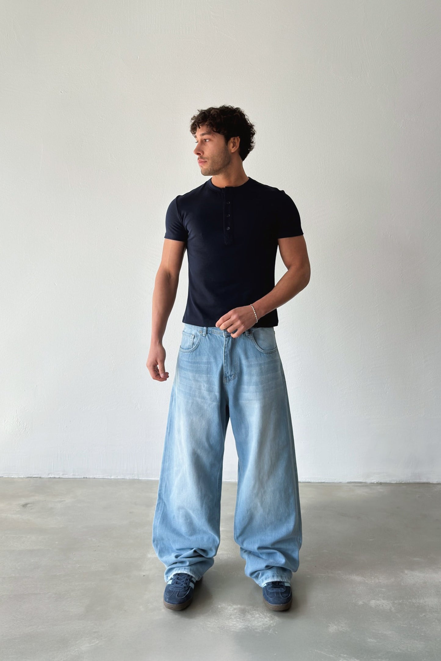 Buttoned Basic T-shirt
