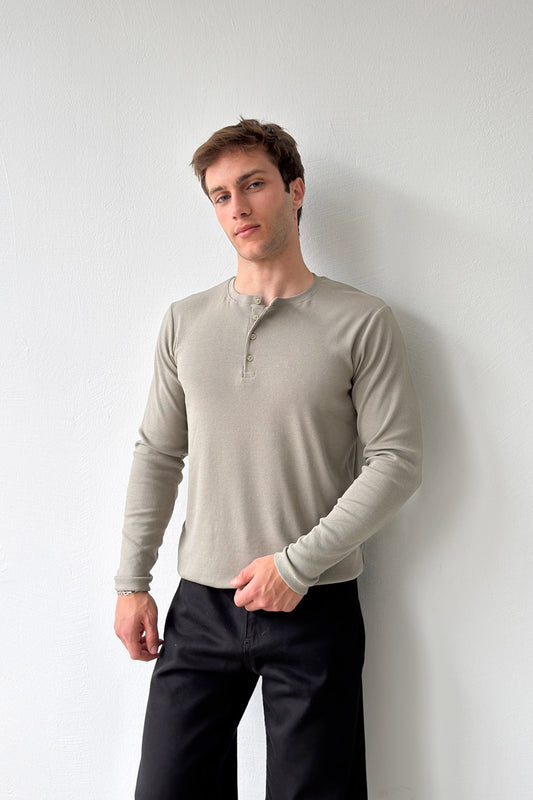 Buttoned Long Sleeve T-shirt