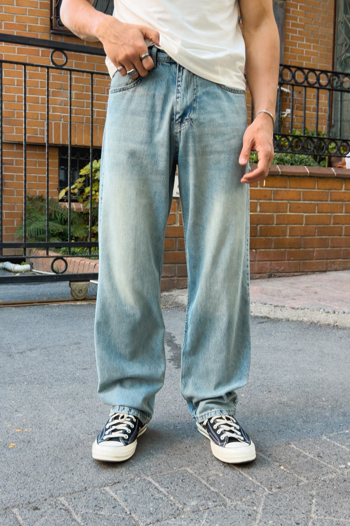 Distressed Night Blue Regular Pants
