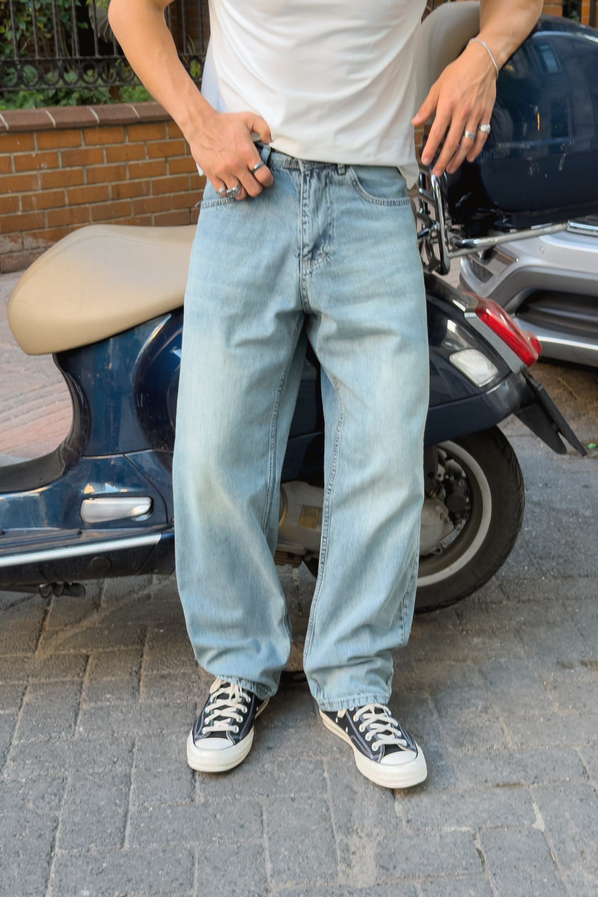 Distressed Night Blue Regular Pants