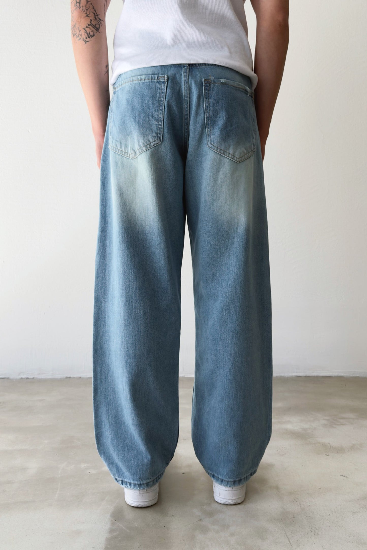 Distressed Style Regular Jeans