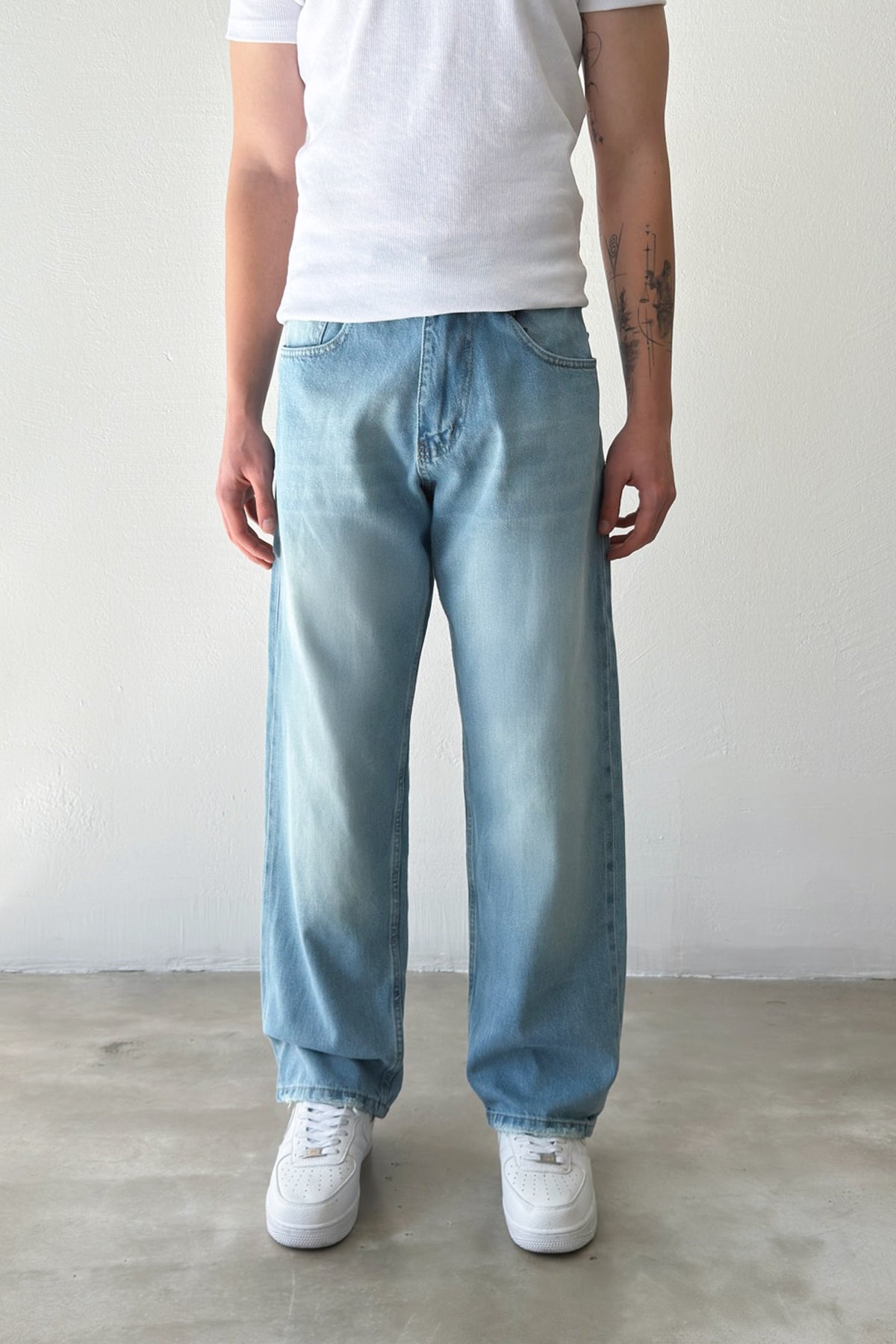 Distressed Style Regular Jeans