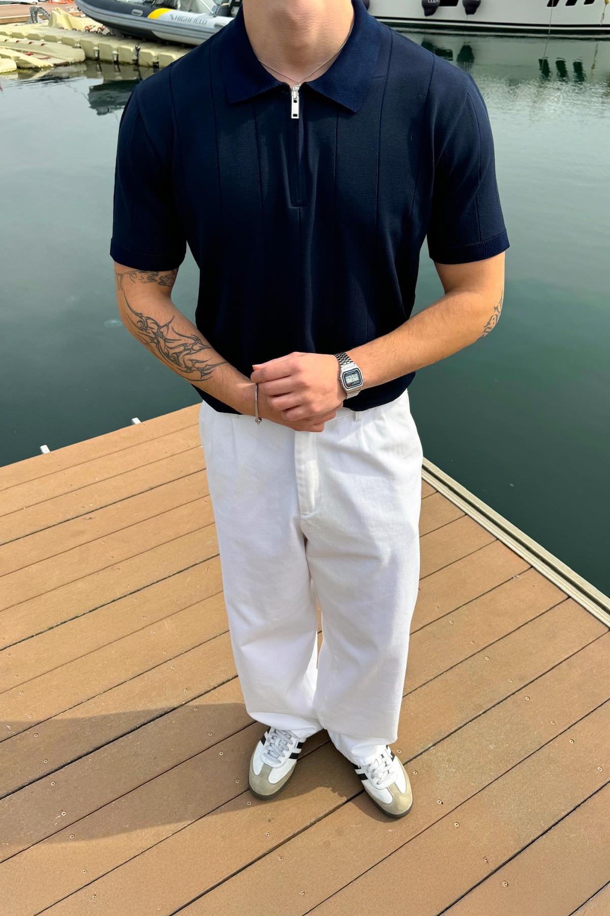 Navy Blue Knit T-shirt with Zip-Up Stitching
