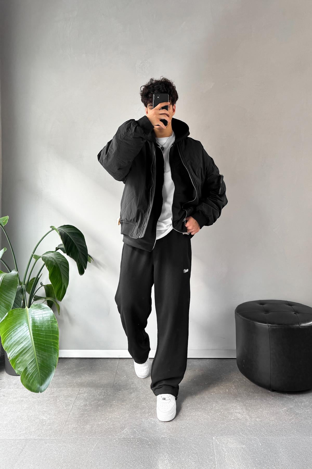Flaw Atelier Baggy Sweatpants Black