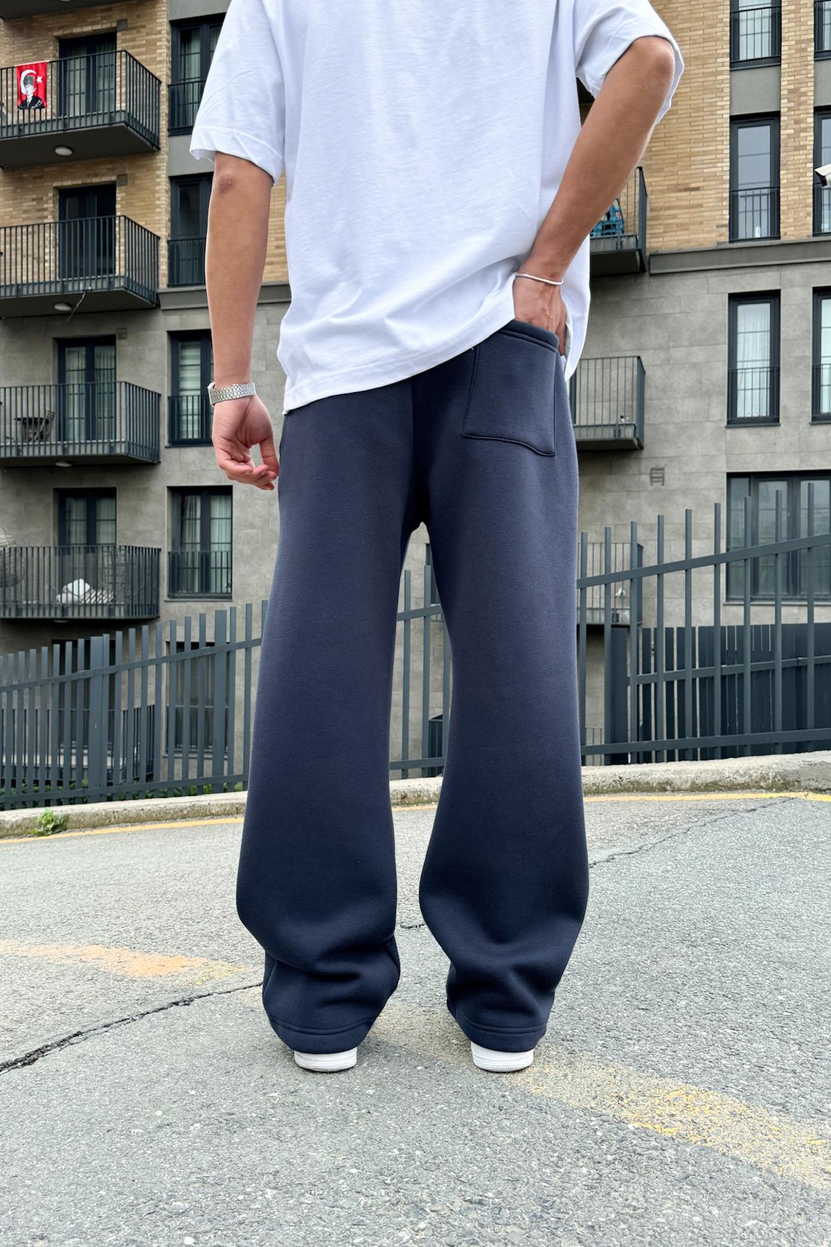 Flaw Atelier Baggy Sweatpants