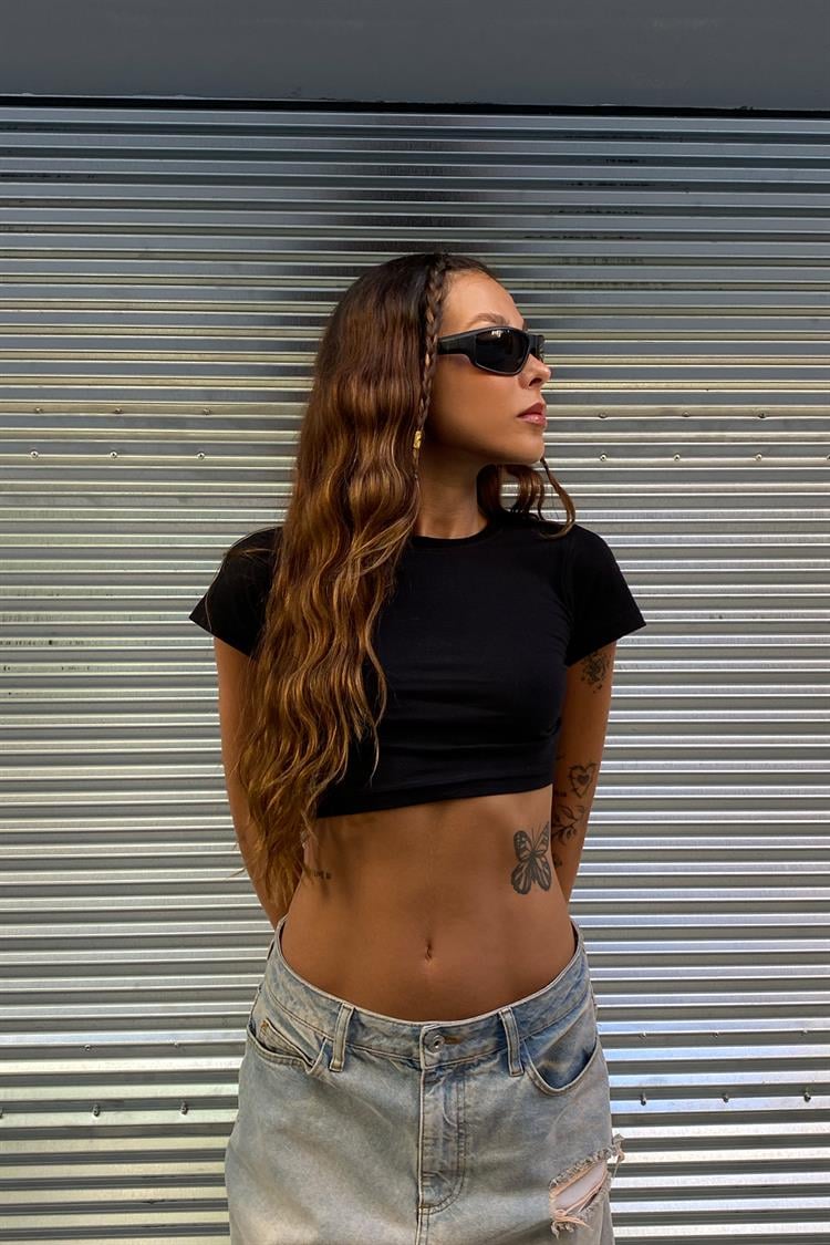Flaw Atelier Basic Black Crop