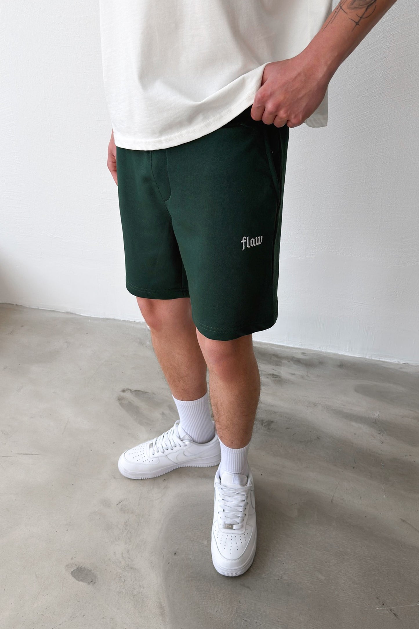 Flaw Embroidered Elastic Waist Shorts