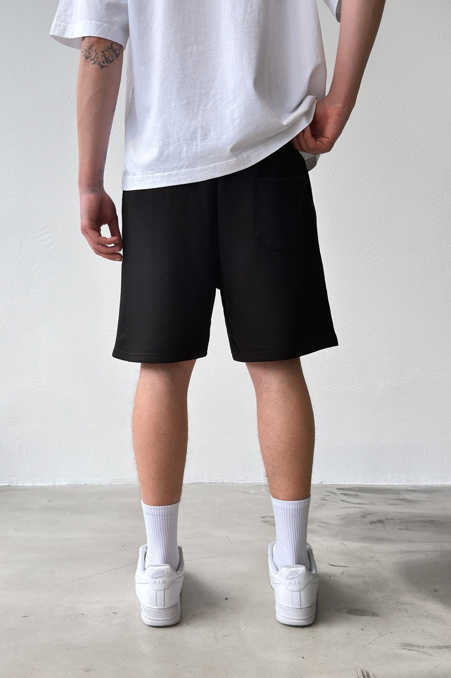 Flaw Embroidered Elastic Waist Shorts Black